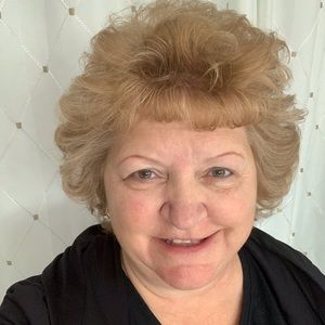 Meet your Posher, Dottie